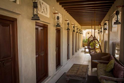 Xva Art Hotel - Dubai - Balcony