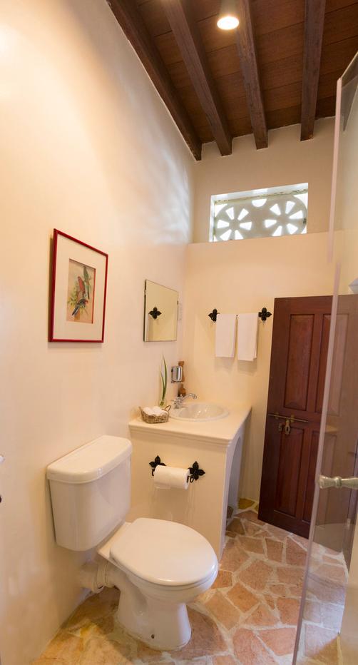 Xva Art Hotel - Dubai - Bathroom