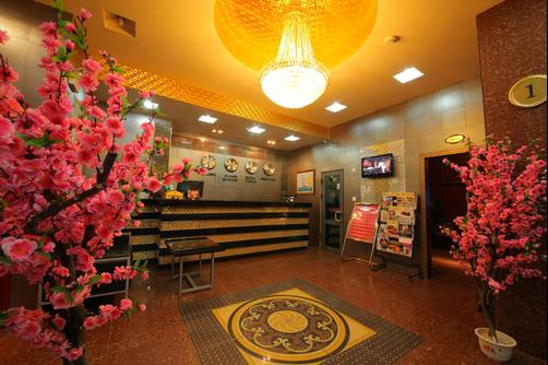 New World Hotel - Ulaanbaatar - Front desk