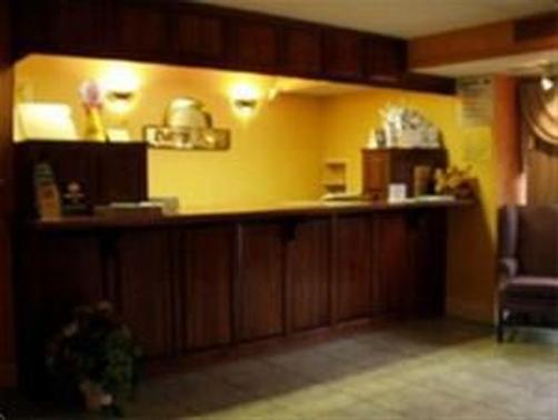 Econo Lodge - Milldale