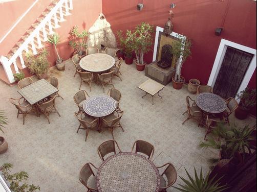 Hotel Apartamentos Marina Playa - San Antonio de Portmany