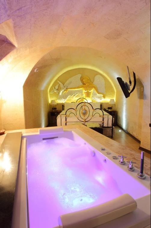 Cappadocia Cave Resort & Spa - Nevsehir - Bedroom