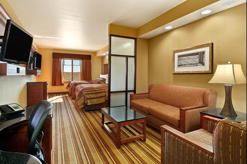 Best Western Premier KC Speedway Inn & Suites - Kansas City