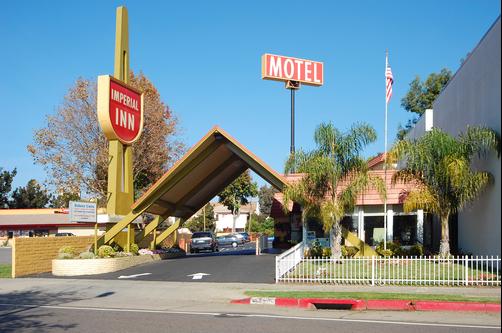 Imperial Inn - Oakland - Building