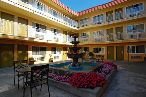 Imperial Inn - Oakland - Patio