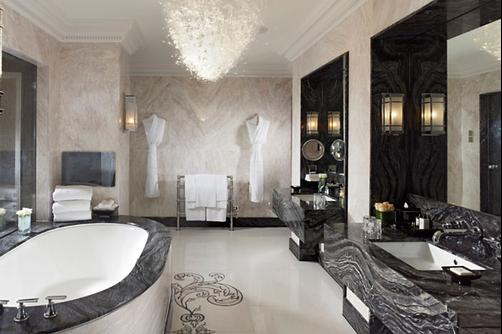 Mandarin Oriental Hyde Park - London - Bathroom