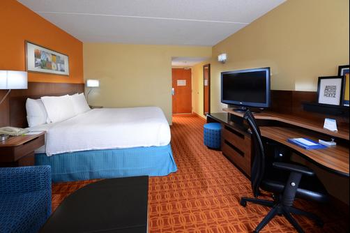 Fairfield Inn and Suites by Marriott Winston-Salem Hanes Mall - Winston Salem - King bedroom
