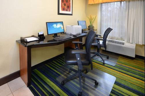 Fairfield Inn and Suites by Marriott Winston-Salem Hanes Mall - Winston Salem - Business center
