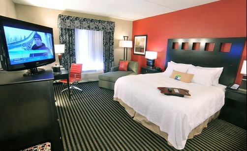 Hampton Inn Birmingham/Leeds - Leeds - Bedroom