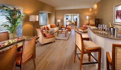 Tropicana Las Vegas - a DoubleTree by Hilton Hotel - Las Vegas - Bedroom