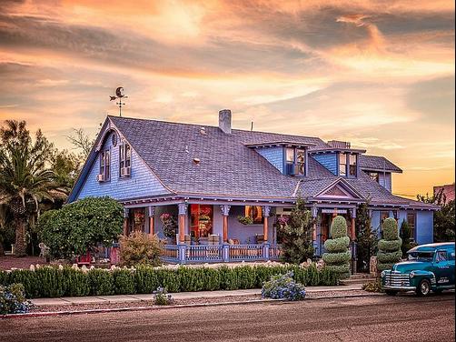 The Big Blue House Inn Boutique Hotel - Tucson - Building