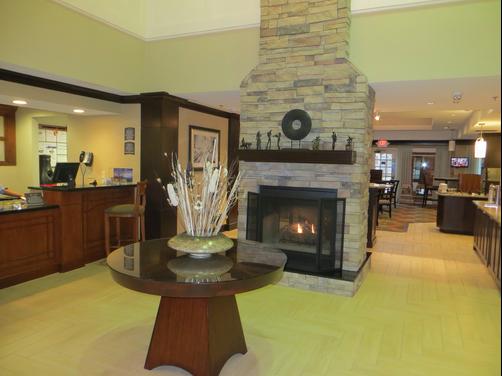 Staybridge Suites Chatsworth - Chatsworth - Lobby