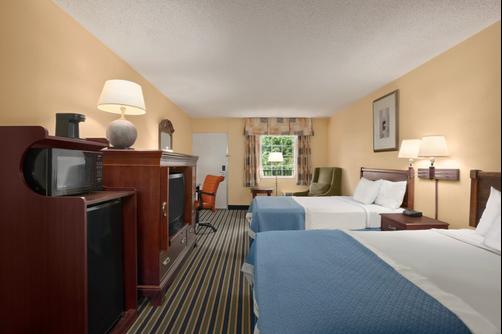 Days Inn Towson - Towson - Bedroom