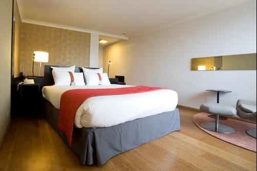 Holiday Inn Brussels Airport - Brussels - Bedroom