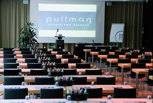 Pullman Dresden Newa - Dresden - Conference room