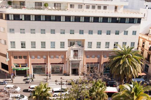 Hotel Derby Sevilla - Sevilla - Building
