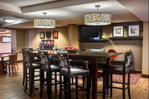 Hampton Inn Dubuque - Dubuque - Lobby