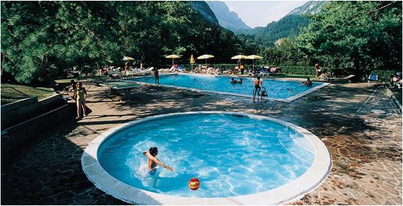 Club Hotel Tenno - Pieve di Ledro - Pool