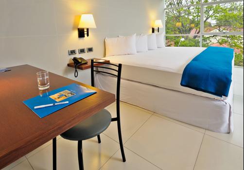 Hotel LP Santa Cruz - Santa Cruz de la Sierra - Bedroom