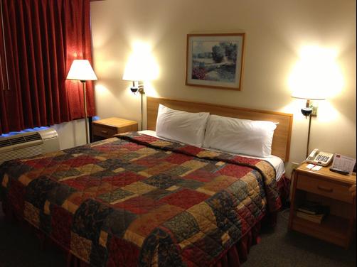 Econo Lodge - Oak Grove - Building