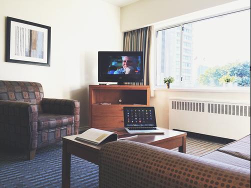 Greenbrier Hotel - Vancouver - Living room