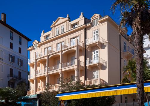 Hotel Residenz - Opatija - Building