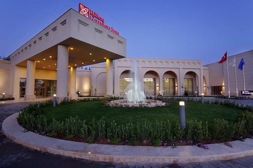 Hilton Garden Inn Mardin - Mardin - Building