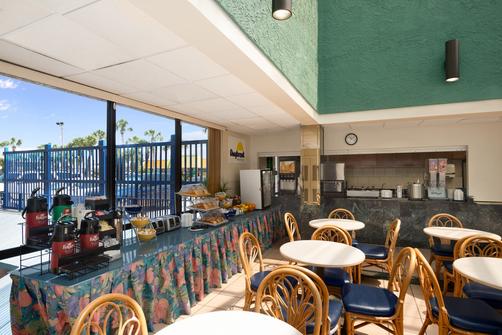 Days Inn Panama City Beach/Ocean Front - Panama City Beach - Restaurant