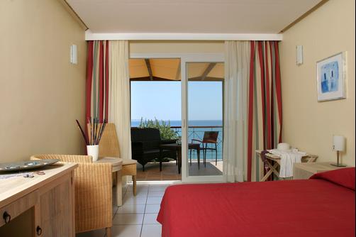 Erytha Hotel & Resort - Karfas - Bedroom