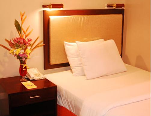 Baguio Burnham Suites - Baguio - Bedroom