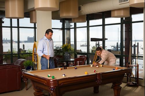 Boston Yacht Haven Inn and Marina - Boston - Living room
