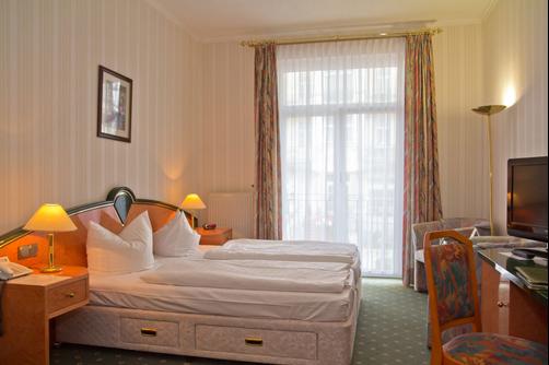 Seetel Hotel Pommerscher Hof - Heringsdorf - Bedroom