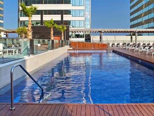 Hilton Diagonal Mar Barcelona Hotel - Barcelona - Pool