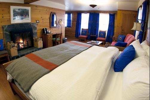 Timberline Lodge - Government Camp - King bedroom