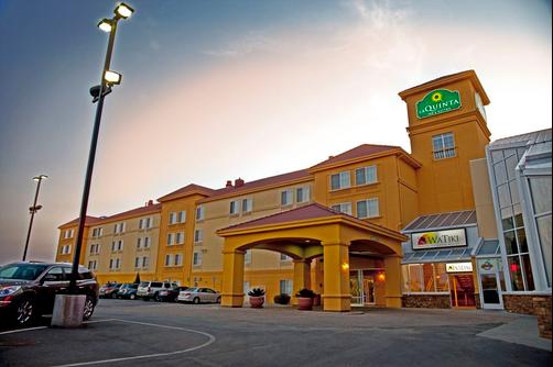 La Quinta Inn & Suites Rapid City - Rapid City - Building