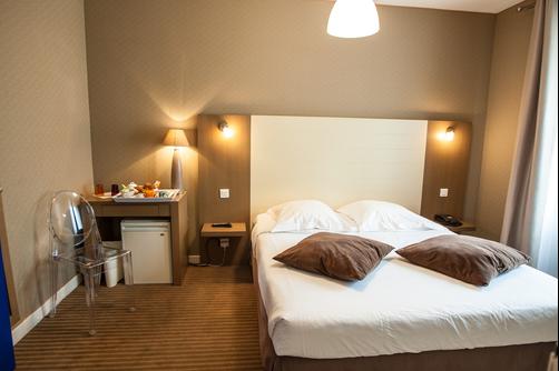 Hotel Amiraute - Cannes - Bedroom
