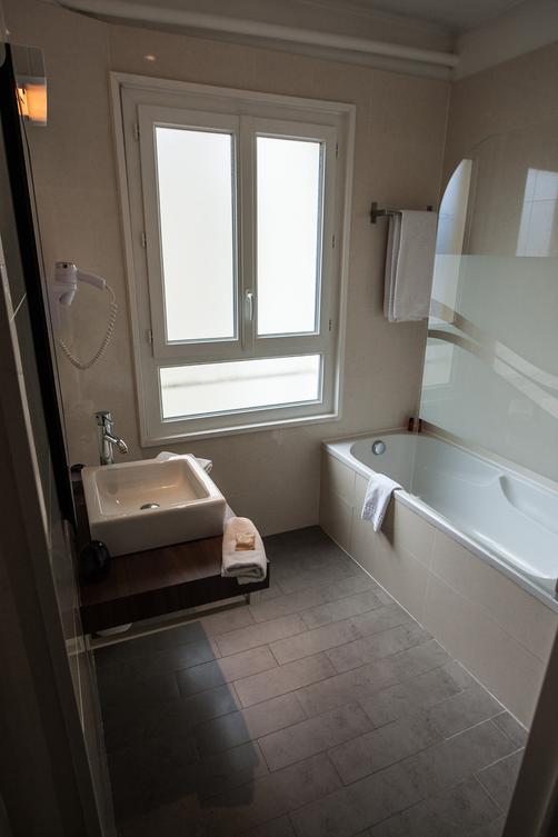 Hotel Amiraute - Cannes - Bathroom