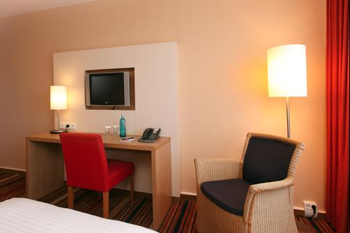 Ramada Bochum - Bochum - Bedroom