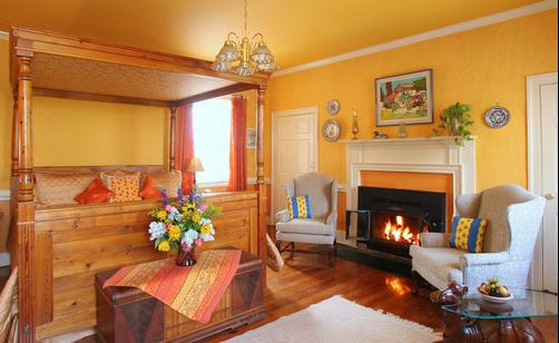 L Auberge Provencale Bed and Breakfast - White Post - Bedroom