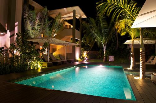 Paradise Beach Luxury Apartments - Pointe d’Esny - Pool