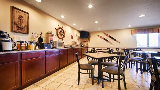 Best Western Plus Lakewood Inn - Hebron - Restaurant