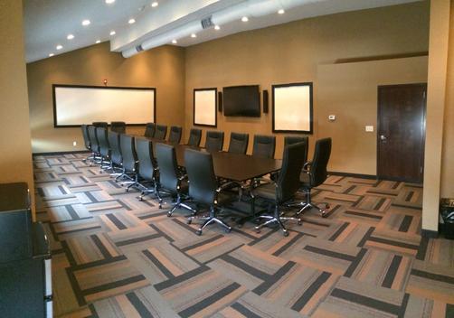 The East Avenue Inn & Suites - Rochester - Conference room