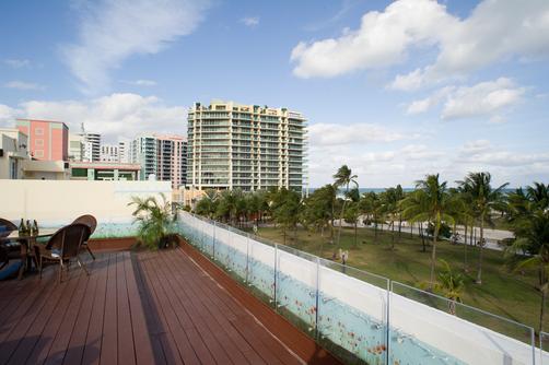 Penguin Hotel - Miami Beach - Lobby