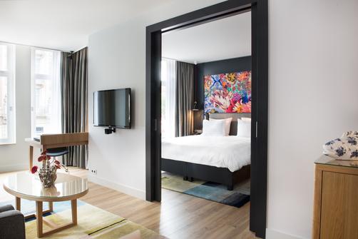 Swissotel Amsterdam - Amsterdam - King bedroom
