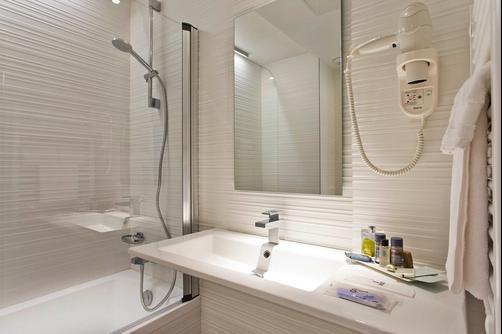 Hôtel Garance - Paris - Bathroom