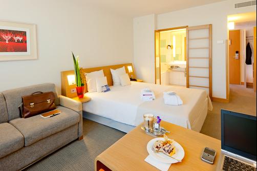 Novotel Hamburg City Alster - Hamburg - Bedroom