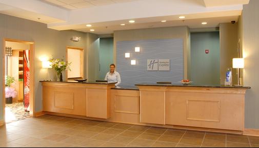 Holiday Inn Express Hotel & Suites Atlanta Southwest-Fairburn - Fairburn - Front desk
