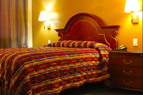 Redondo Beach Inn - Gardena - Queen bedroom