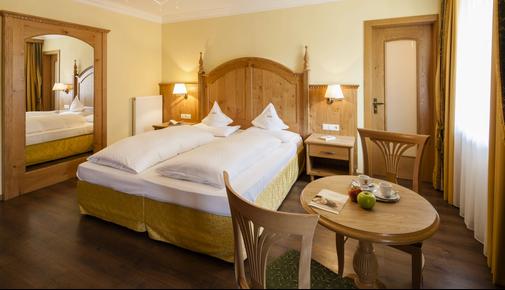 Hotel Oswald - Selva di Val Gardena - Bedroom