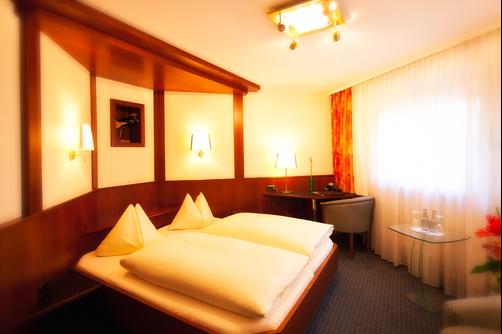 Hotel Azenberg - Stuttgart - Bedroom